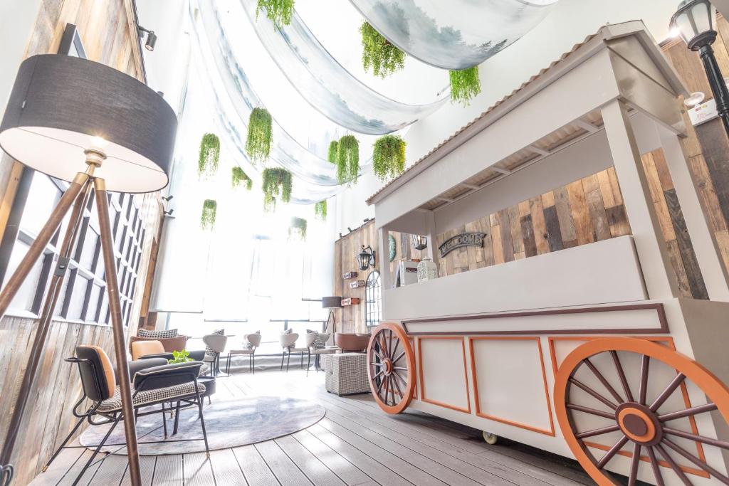 Imin Hotel photo