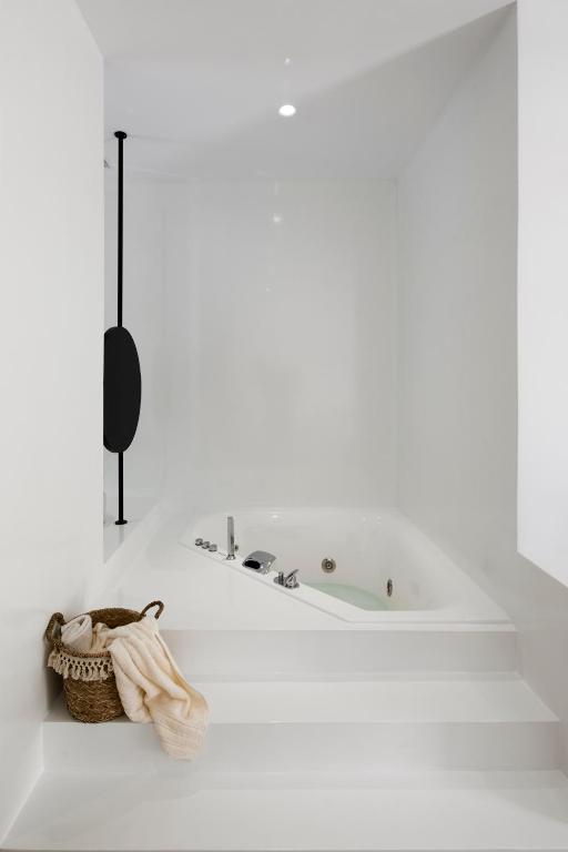 อ่างแช่น้ำร้อน