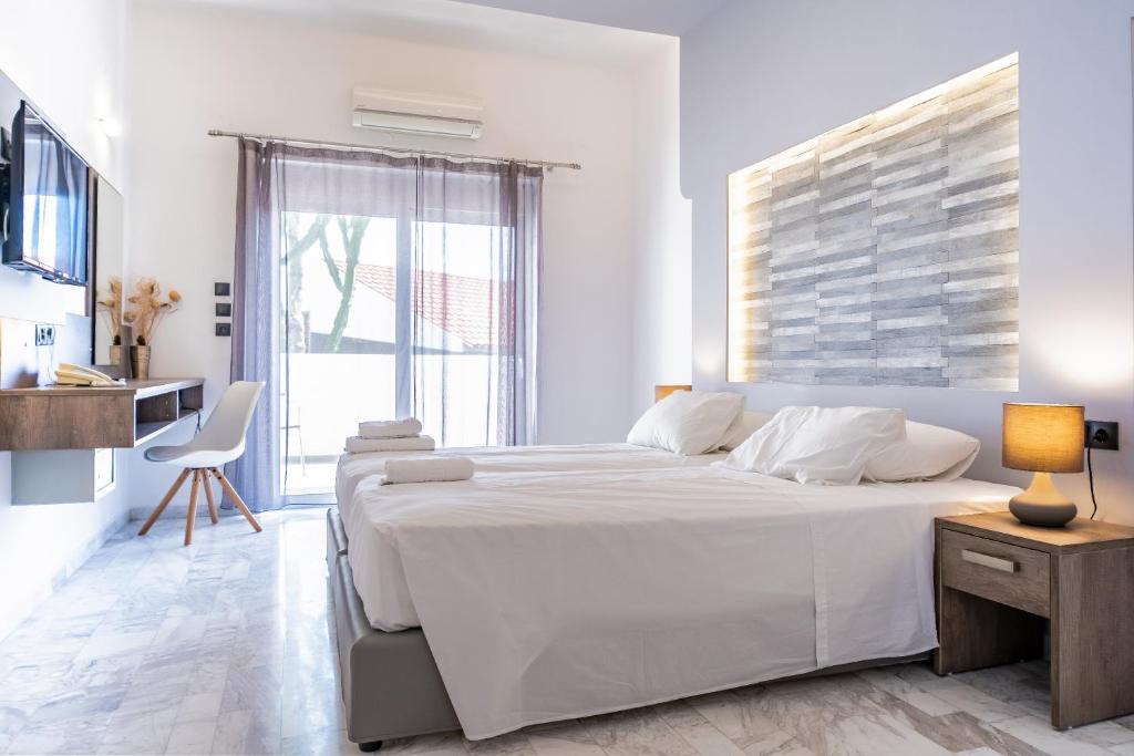 Bright Star — Hotel rooms in Faliraki, South Aegean