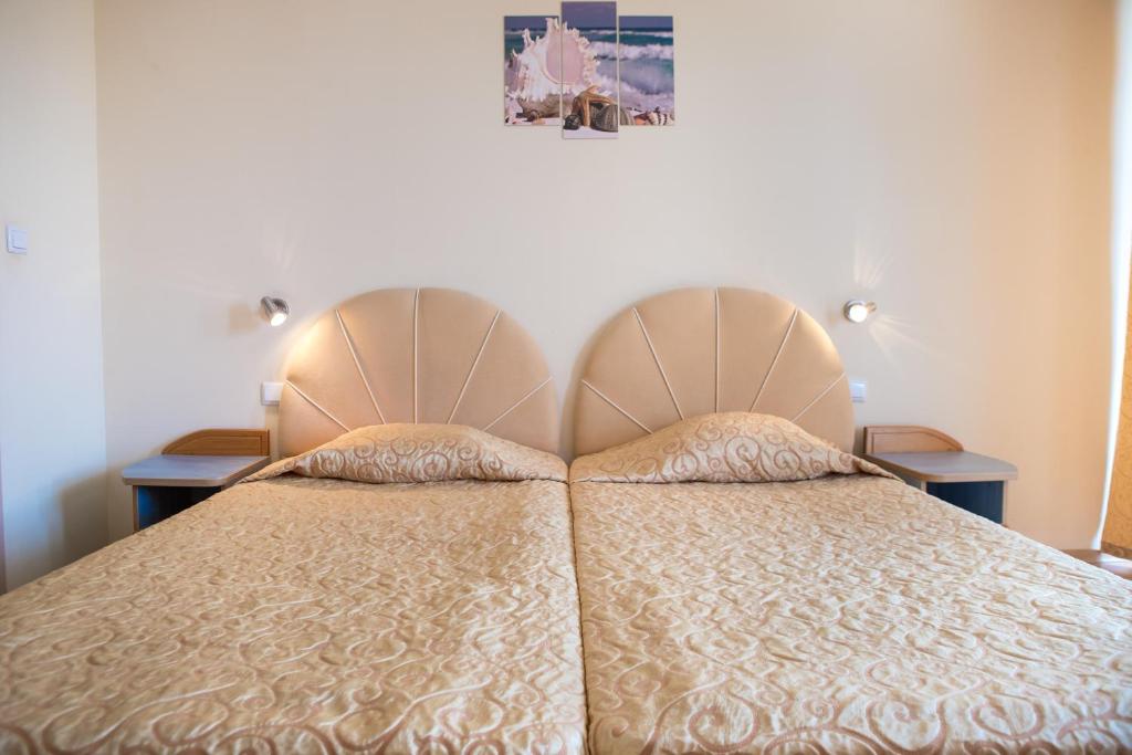 Park Hotel Perla — Hotel rooms in Golden Sands, Varna Region