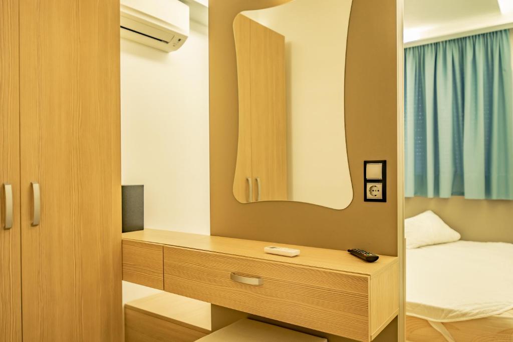 Bright Star — Hotel rooms in Faliraki, South Aegean