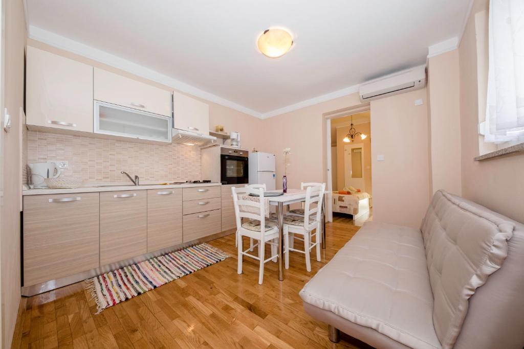Apartmani Rab 전경