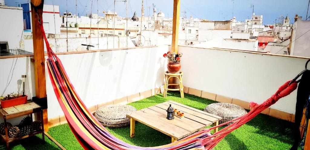 Bright rooms with AC and rooftop terrace in the heart of Cadiz - 2