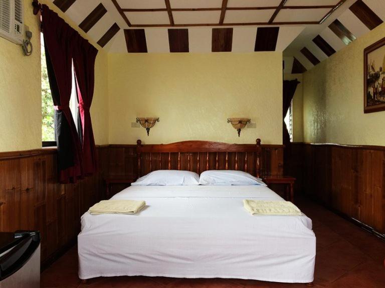 Loves Beach and Dive Resort