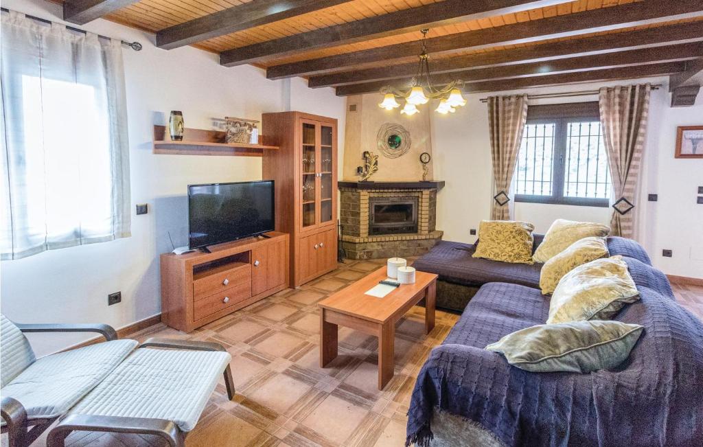 Gorgeous Home In Cómpeta - 3