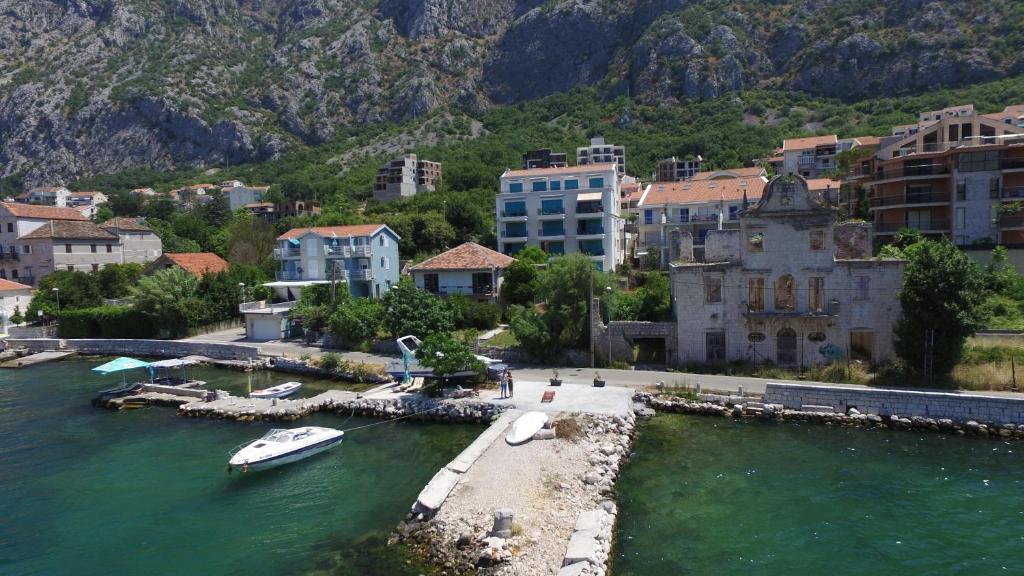 Apartments Boka Blue Dobrota Kotor - 4