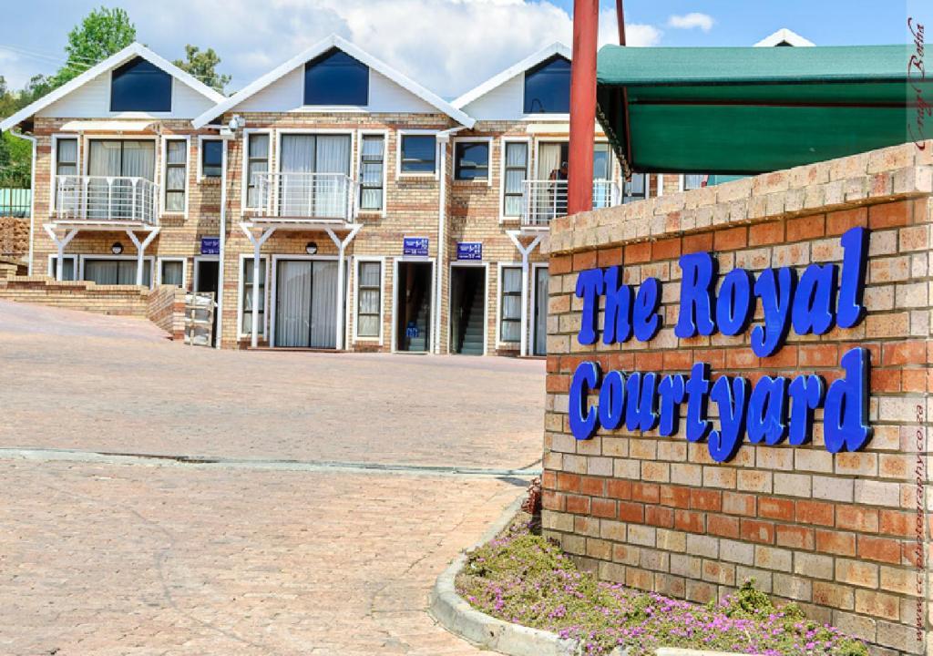 The Royal Courtyard — Hotel in Matatiele