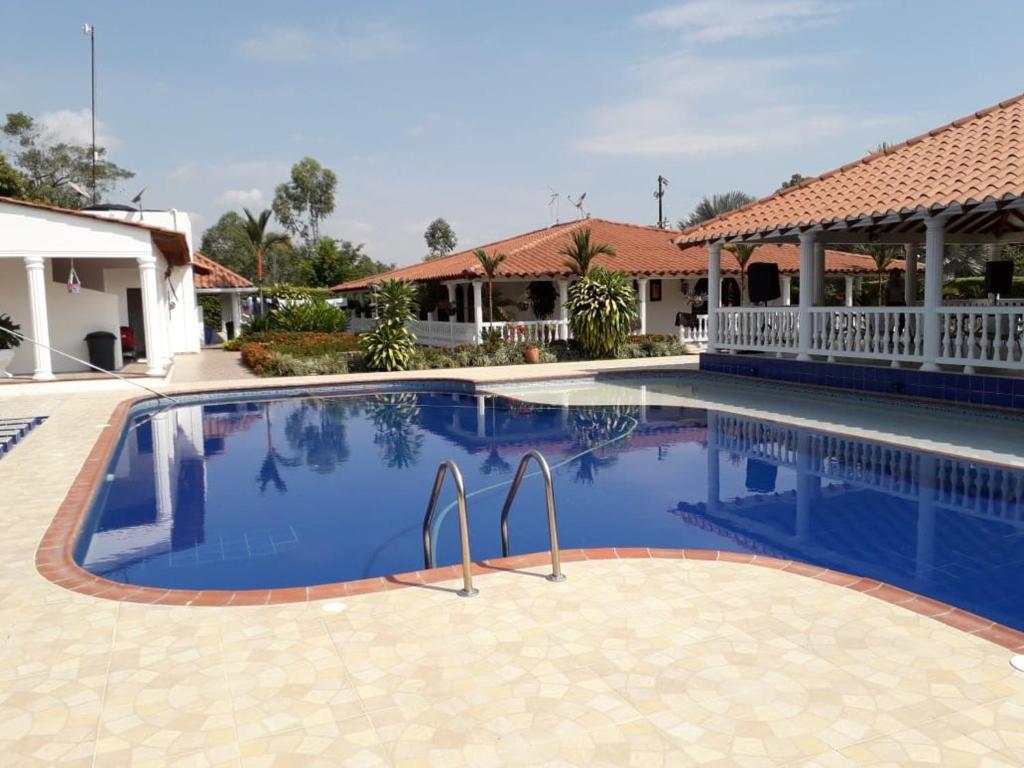 casa quinta la bonanza en acacias