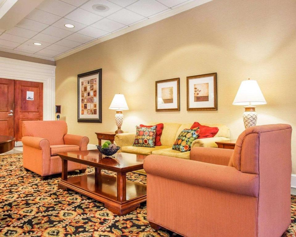 Budgetel Inn & Suites Atlanta