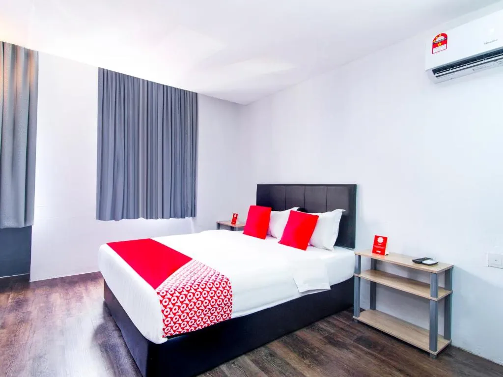 Intime Hotel Kuchai Lama Kuala Lumpur，位于吉隆坡的酒店