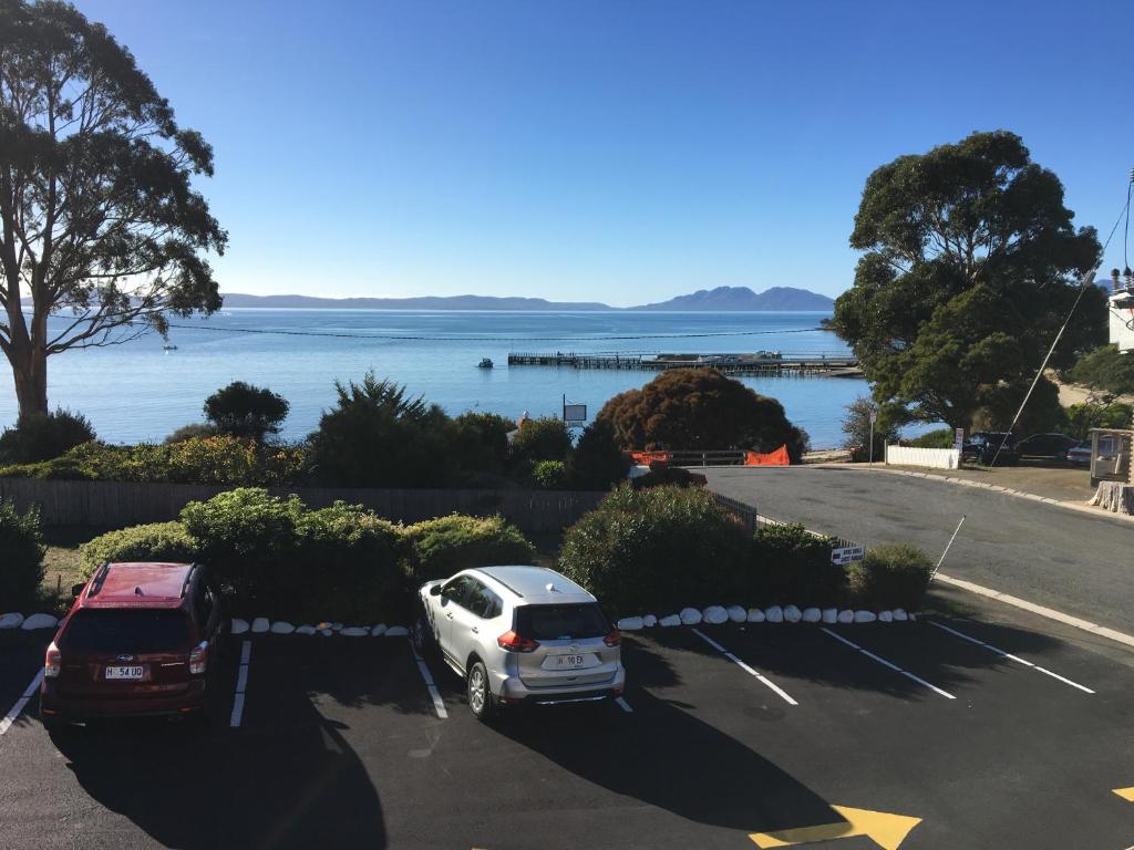 Amoshouse & Swansea Ocean Villas, Swansea 2024 Updated Prices, Deals