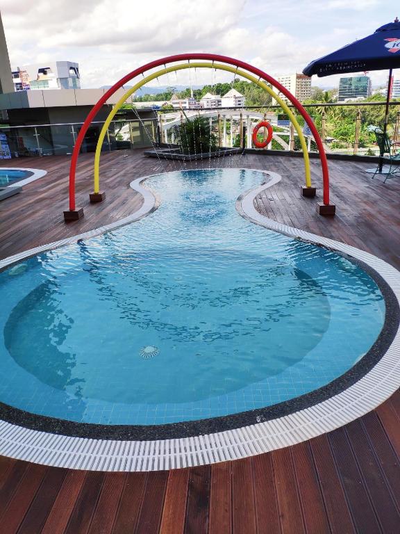 Swimming pool