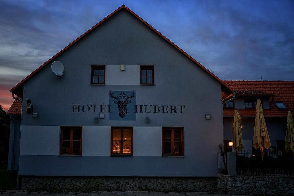 Hotel Hubert photo