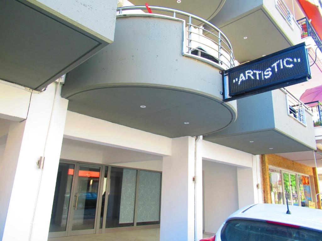 Artistic Rent Rooms & Apartments photo
