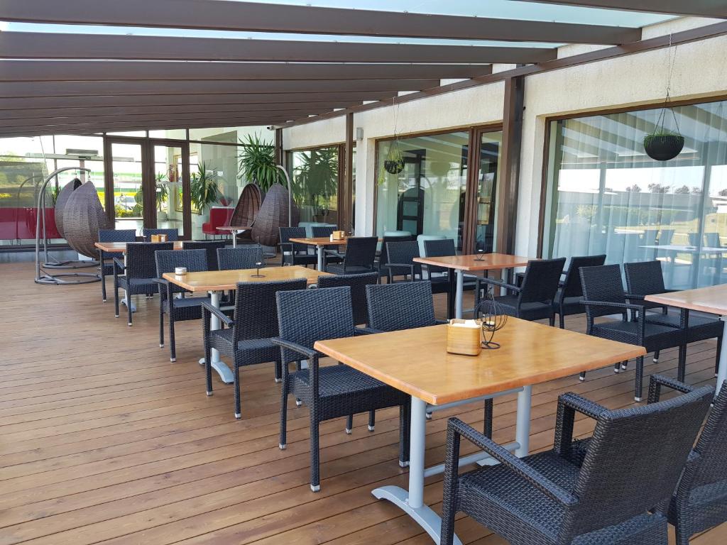 Pub/Lounge