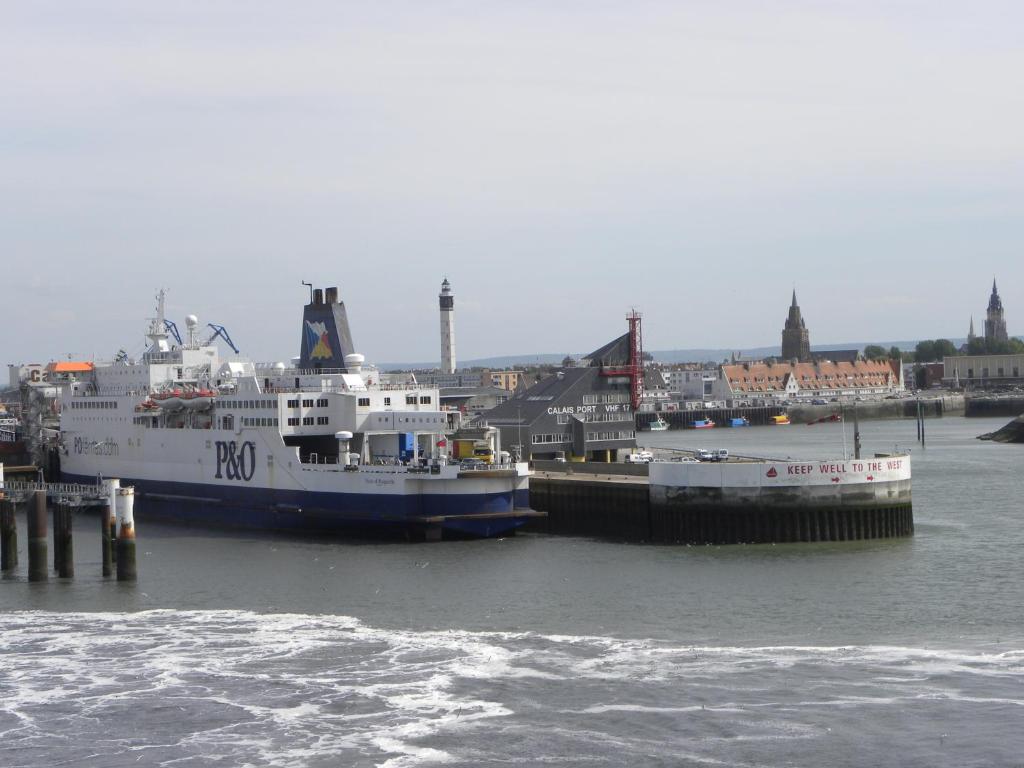 ibis Calais Car Ferry photo
