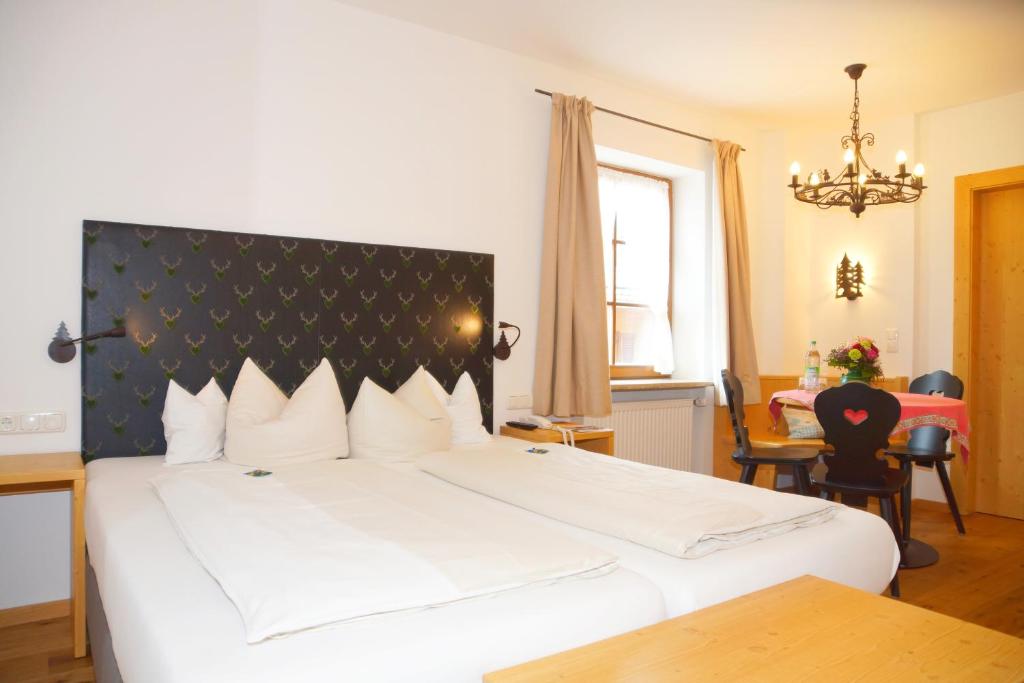 Hotel & Gasthof Fraundorfer - 2