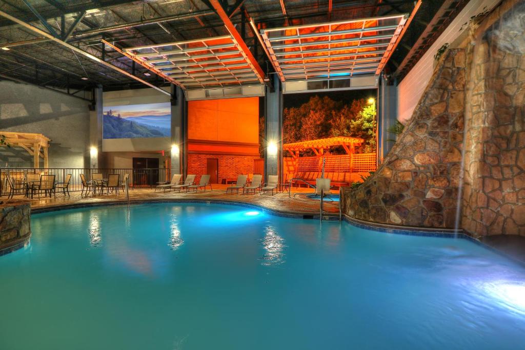 Hot tub, The Ramsey Hotel & Convention Center Pigeon Forge in Pigeon Forge (TN)
