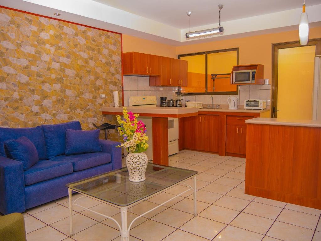 Kitchen, Hotel Bamboo Aeropuerto in Alajuela