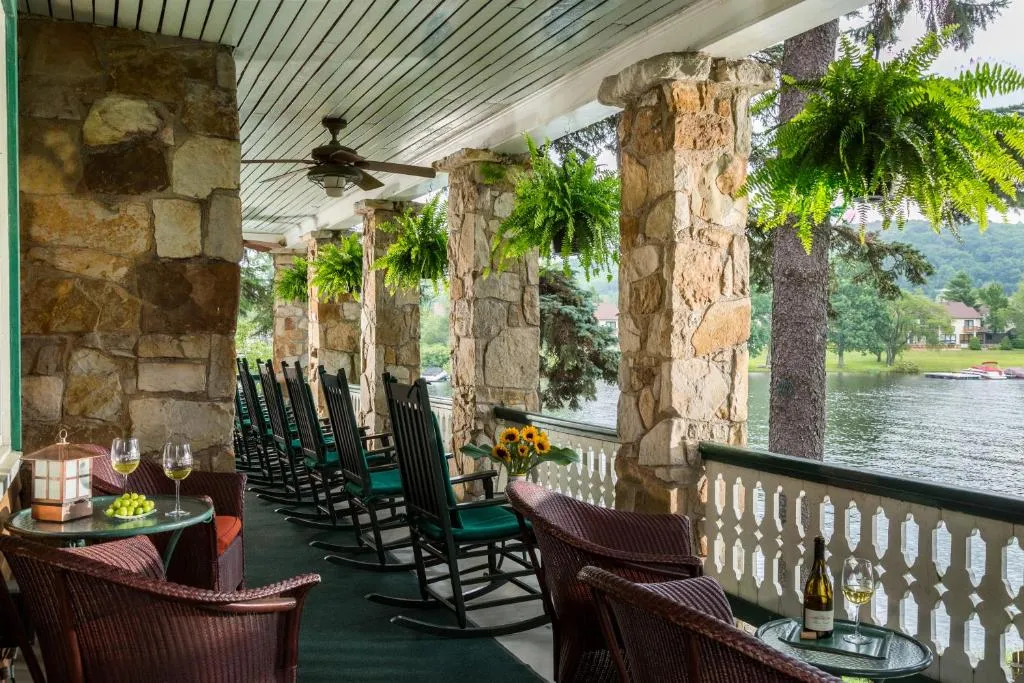 Lake Pointe Inn, hotel in McHenry