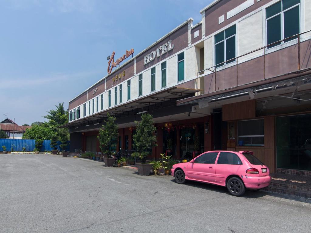 Entrance, OYO 43939 Chemor Inn in Ipoh