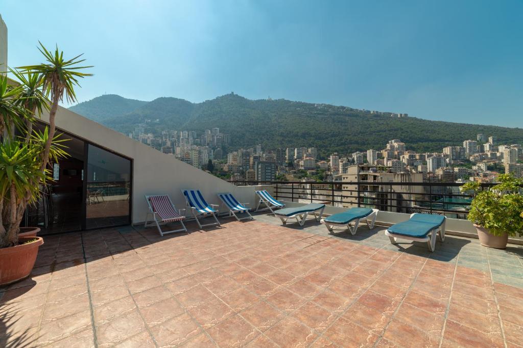 Balcony/terrace, Madisson Hotel in Jounieh
