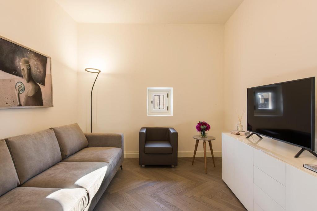 Apartments Florence - Duomo Contemporary - 3