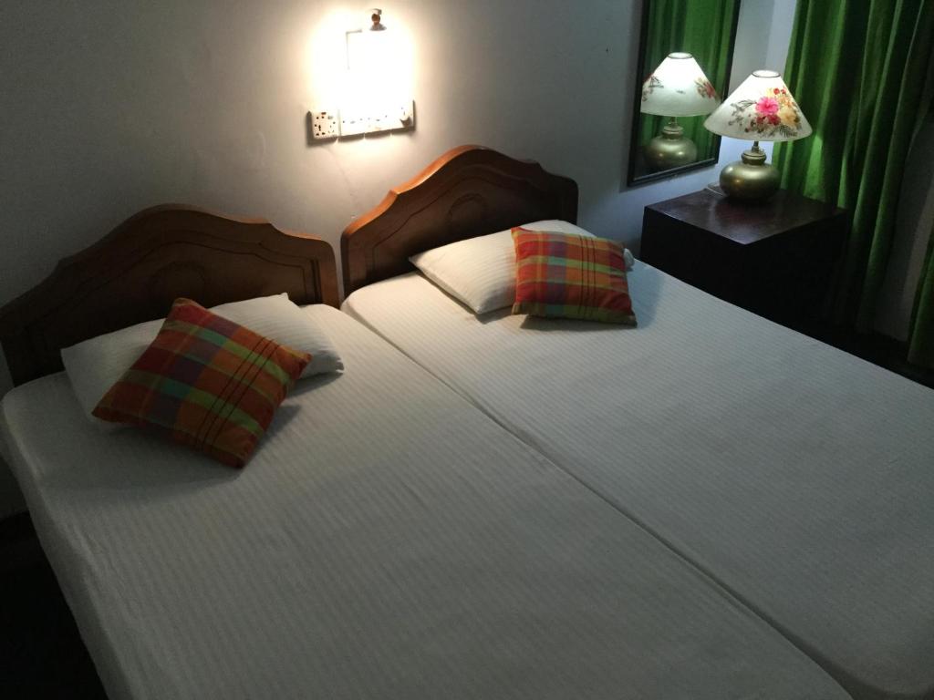 Kandy Inn Madugalle’s family guest house photo