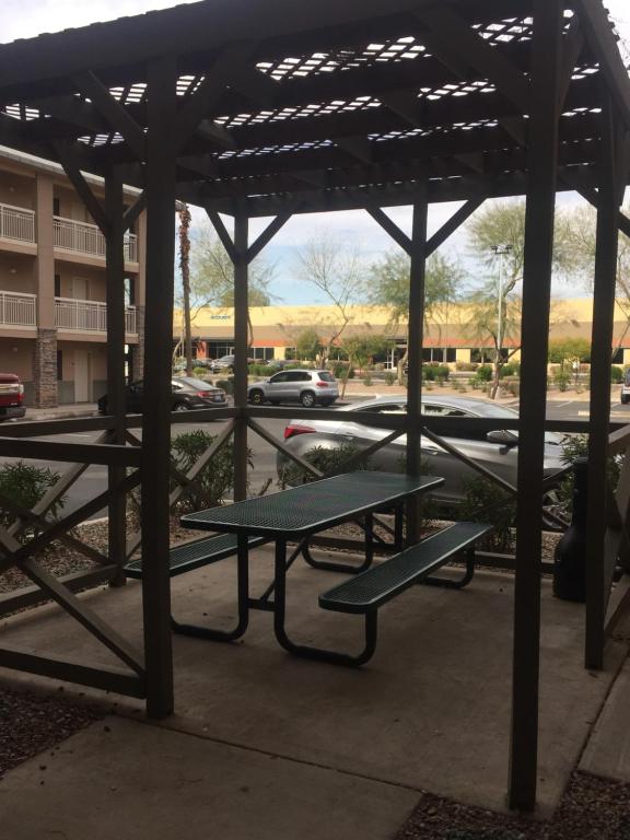 InTown Suites Extended Stay Phoenix AZ - West photo