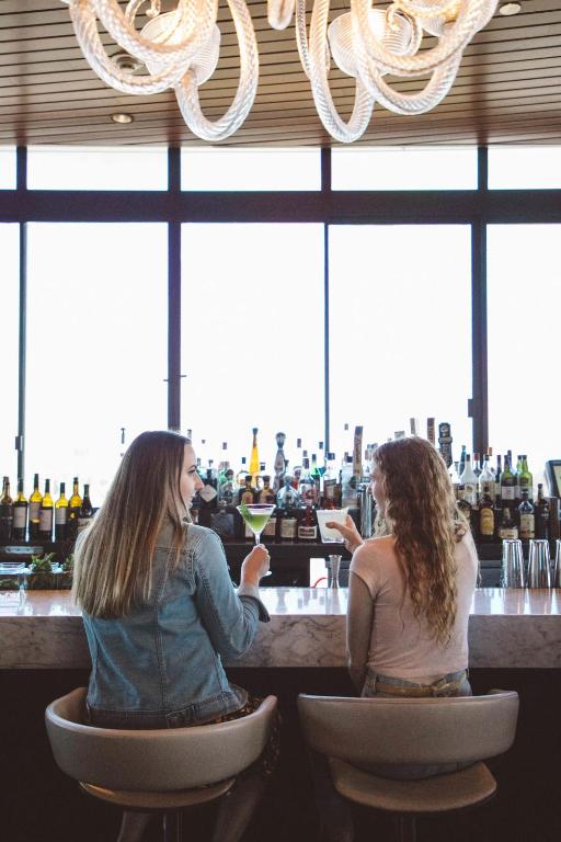 Bar/lounge