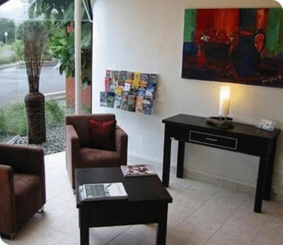 Lobby, 83 By the Sea Motor Lodge in Wellington