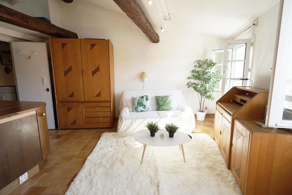 GregBnb - Centre ancien - CLIMATISÉ - T2 Mezzanine - 6eme étage - 4