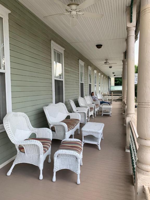 Original Springs Hotel photo