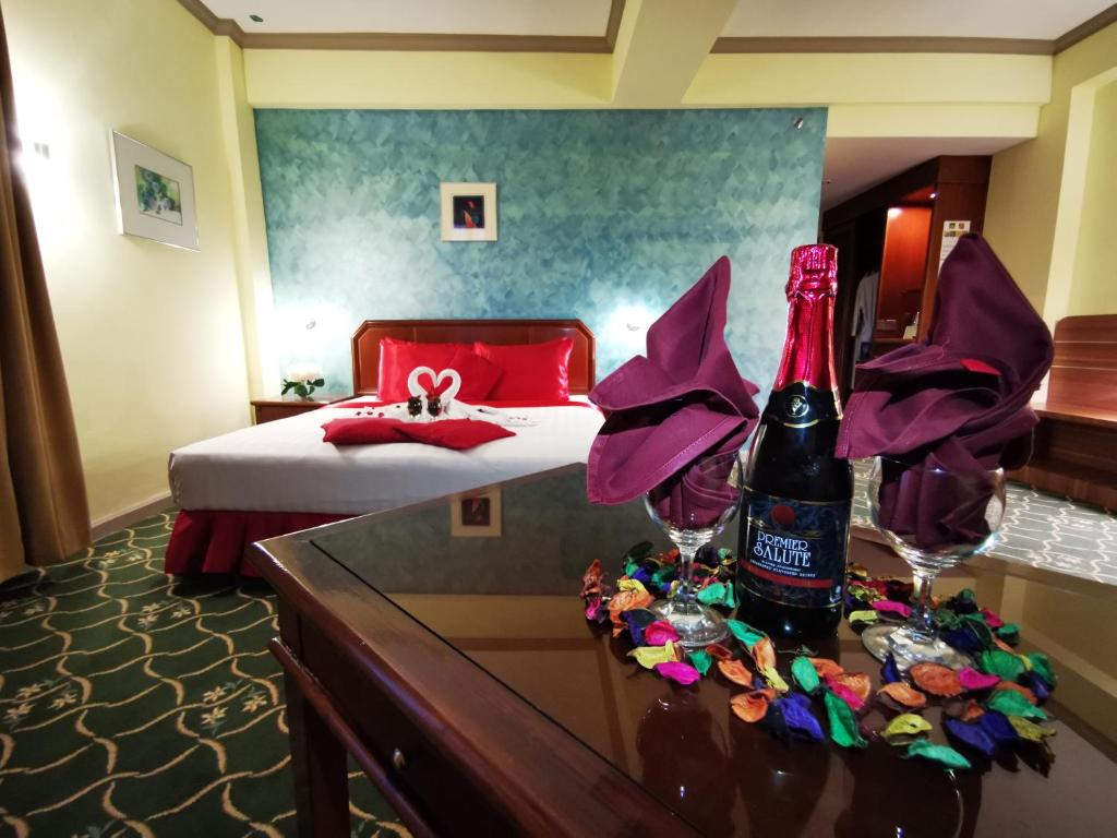 อาหารและเครื่องดื่ม