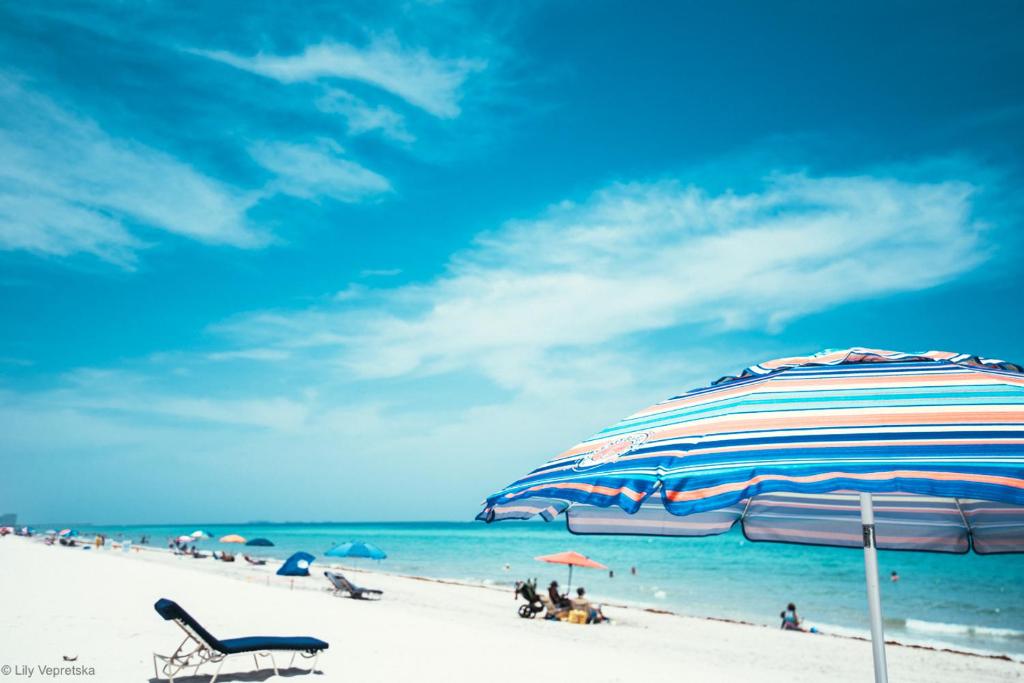 Ocean Drive Villas photo