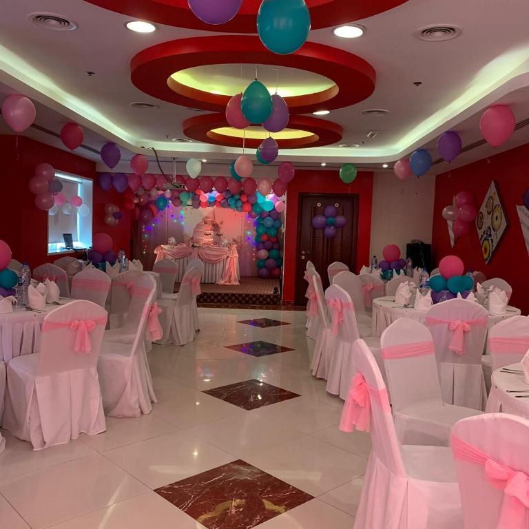 Banquet hall
