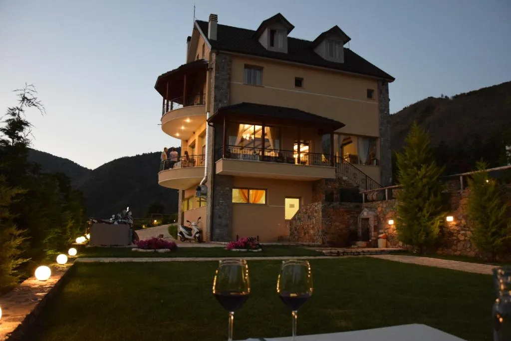 Sofra E Shpatit, hotel in Elbasan