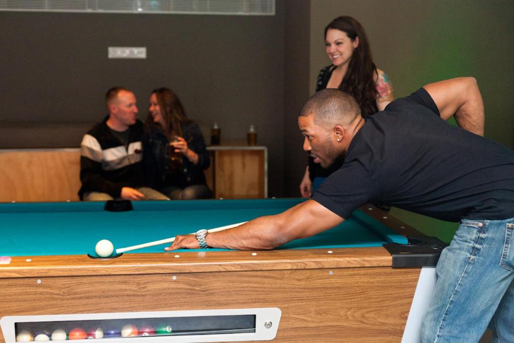 delat sällskapsrum/tv-rum