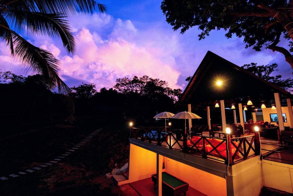 ระเบียง/ชานเรือน