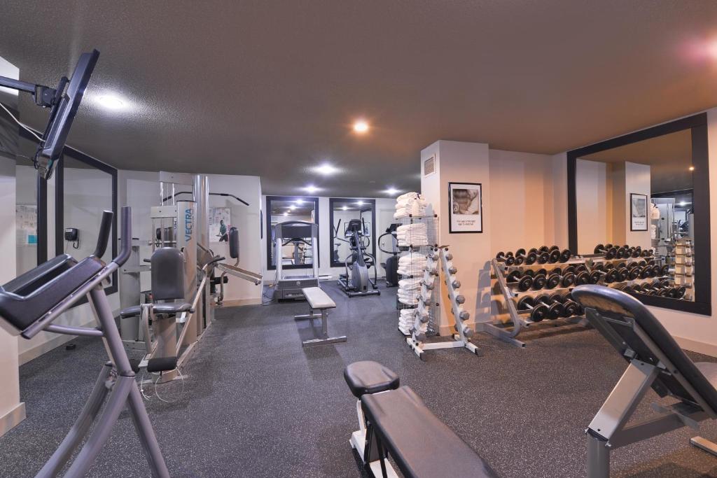 Prestige Vernon Hotel photo