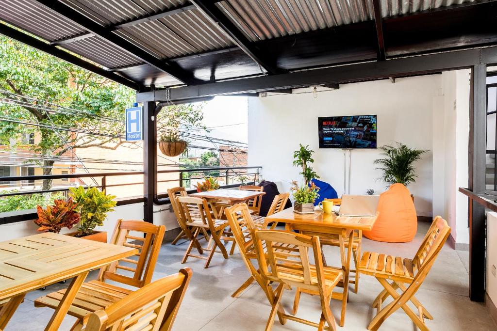 Medellin Backpacker Hostel - 1