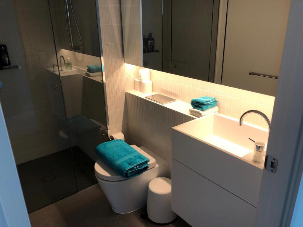 ReadySet Apartments on Southbank Boulevard photo