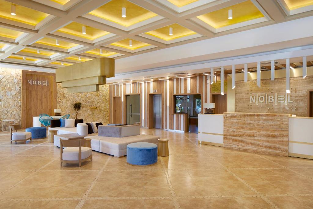Hotel NOBEL Ultra All Inclusive - FREE Beach Access — Hotel building in Sunny Beach, Burgas Region