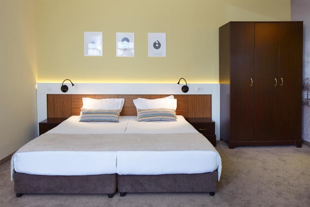 Hotel NOBEL Ultra All Inclusive - FREE Beach Access — Hotel rooms in Sunny Beach, Burgas Region