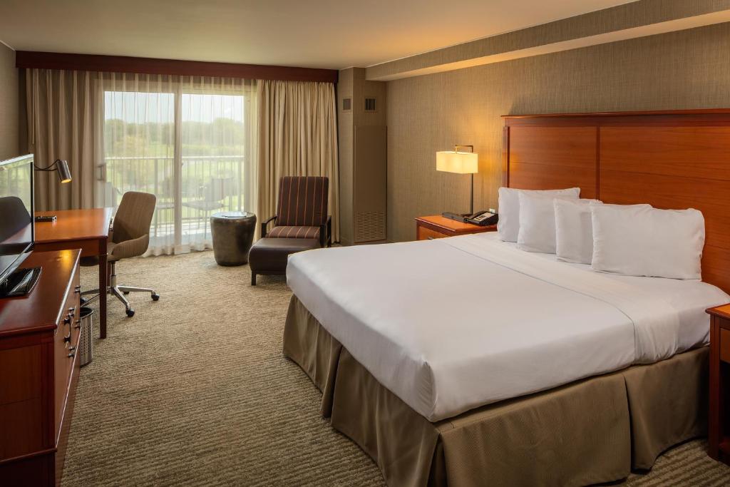 Eaglewood Resort & Spa Photo 2