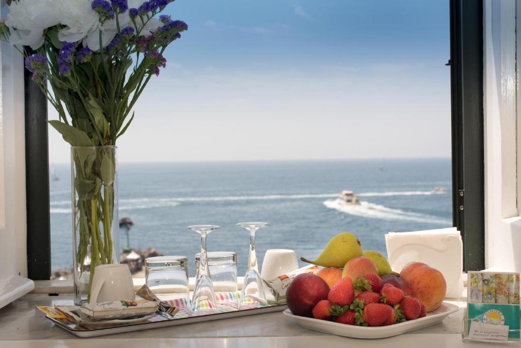 Dimore De Luca- Sea View — Hotel in Amalfi