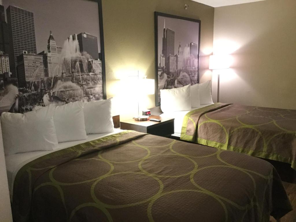Super 8 By Wyndham South Holland Photo 8