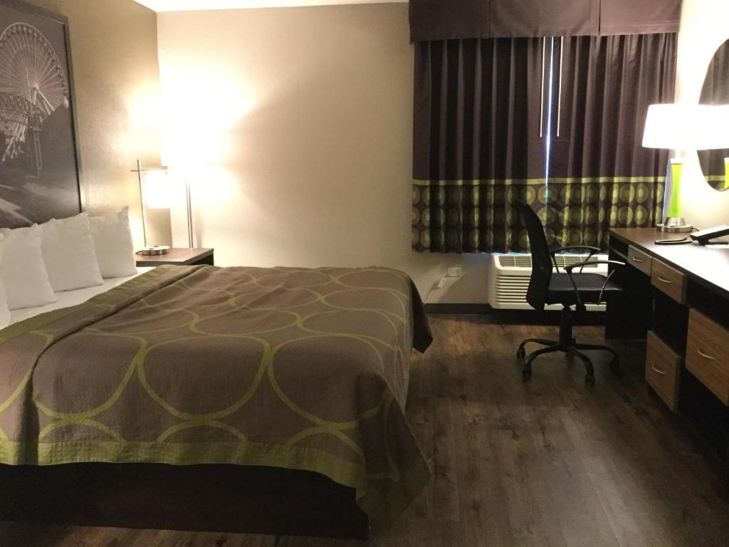 Super 8 By Wyndham South Holland Photo 16