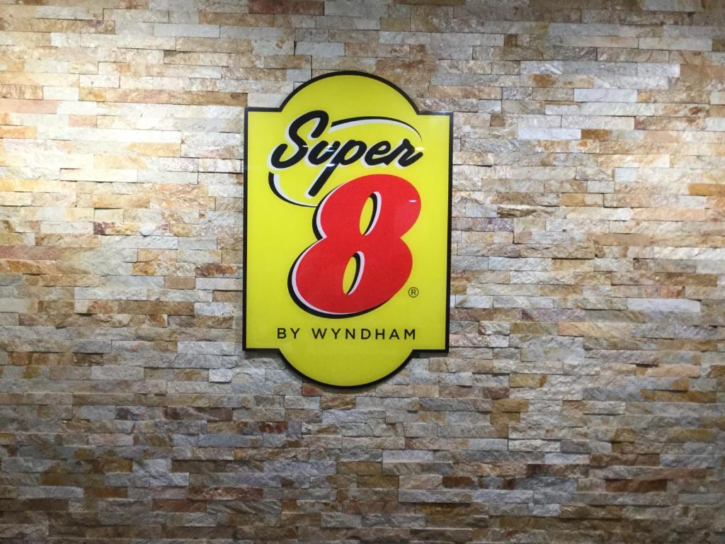 Super 8 By Wyndham South Holland Photo 18