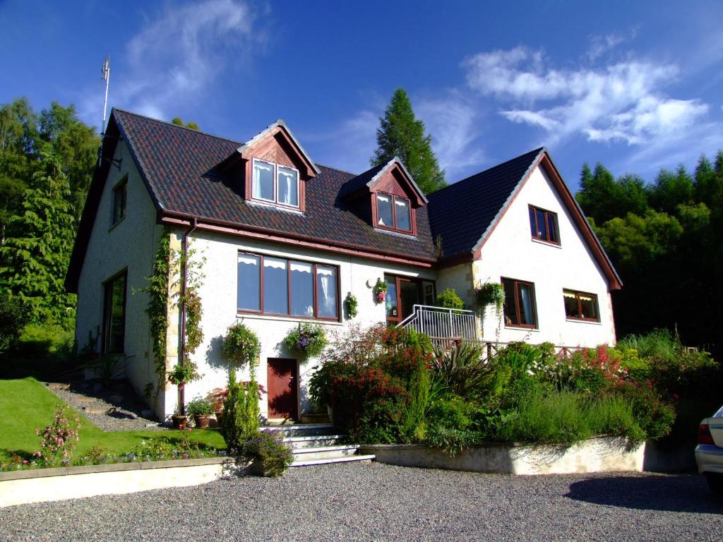 Pottery House Loch Ness